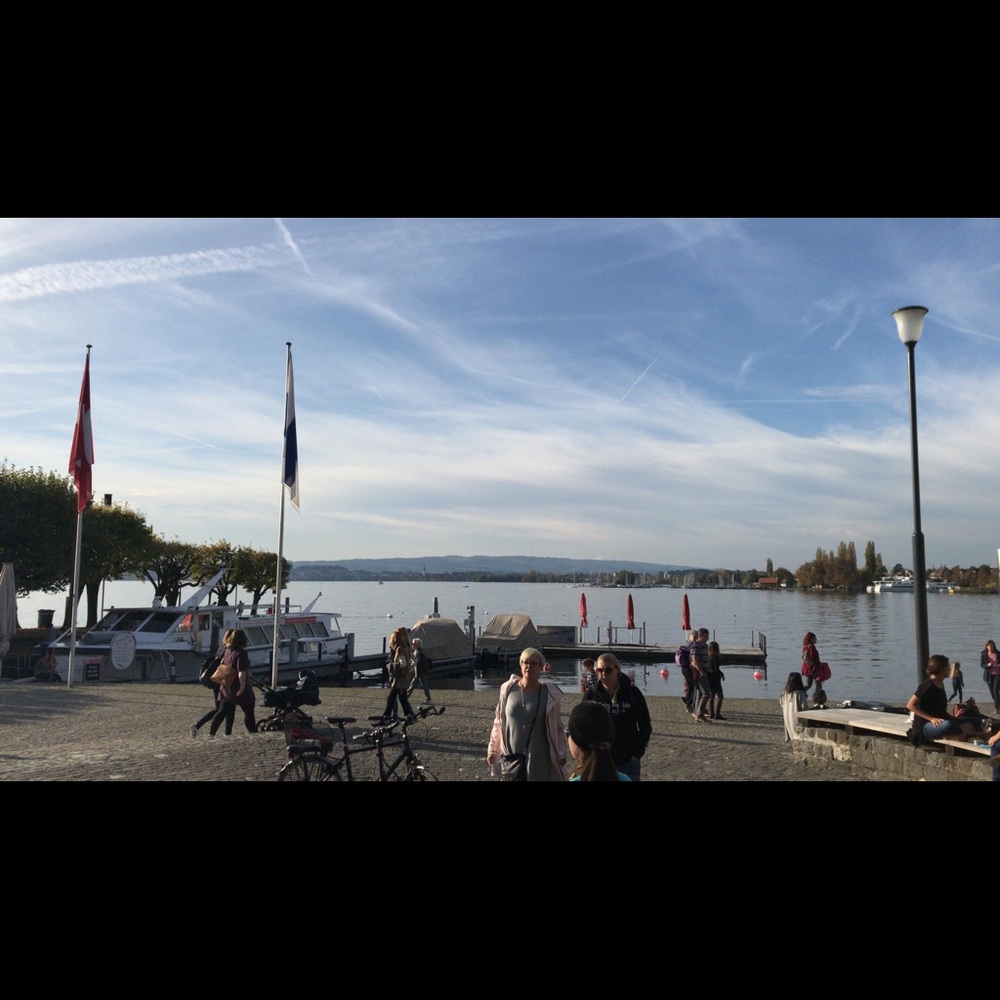 Meet your Posher, Ana lucia